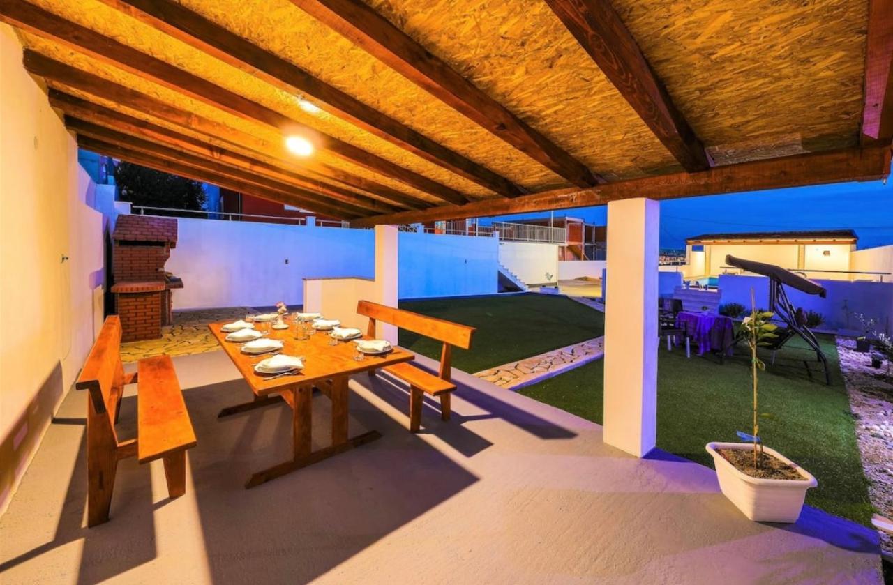 Villa Ana Kaštel Sućurac Eksteriør bilde